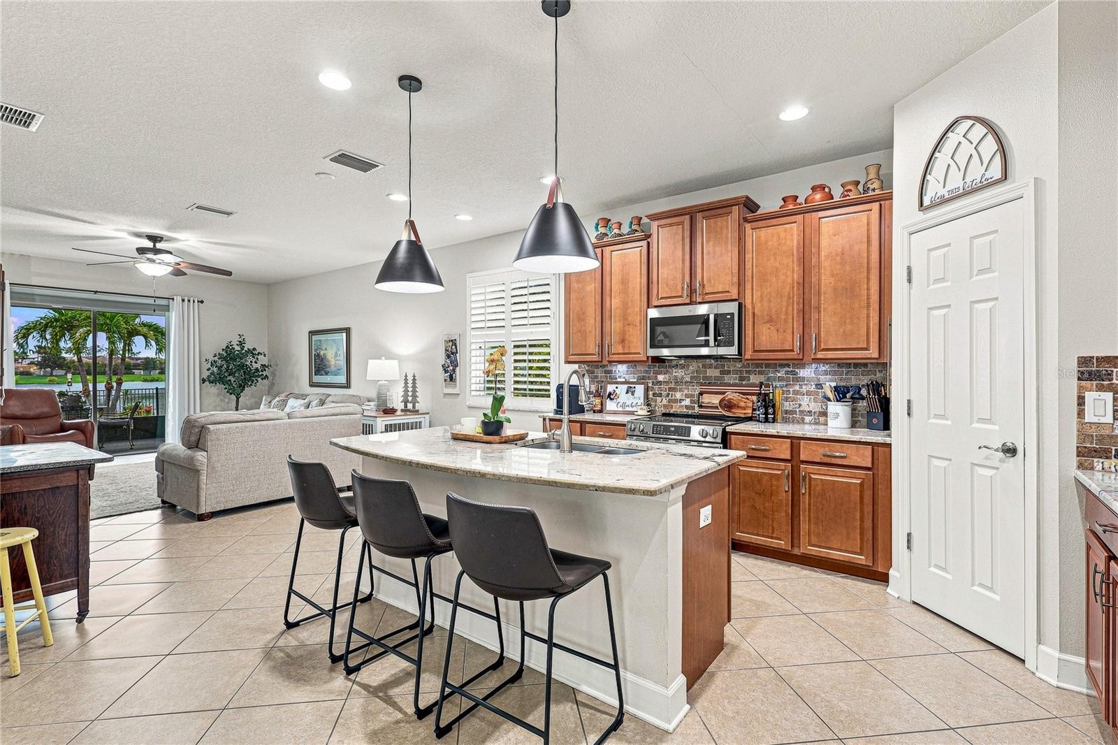 8478 NANDINA DR