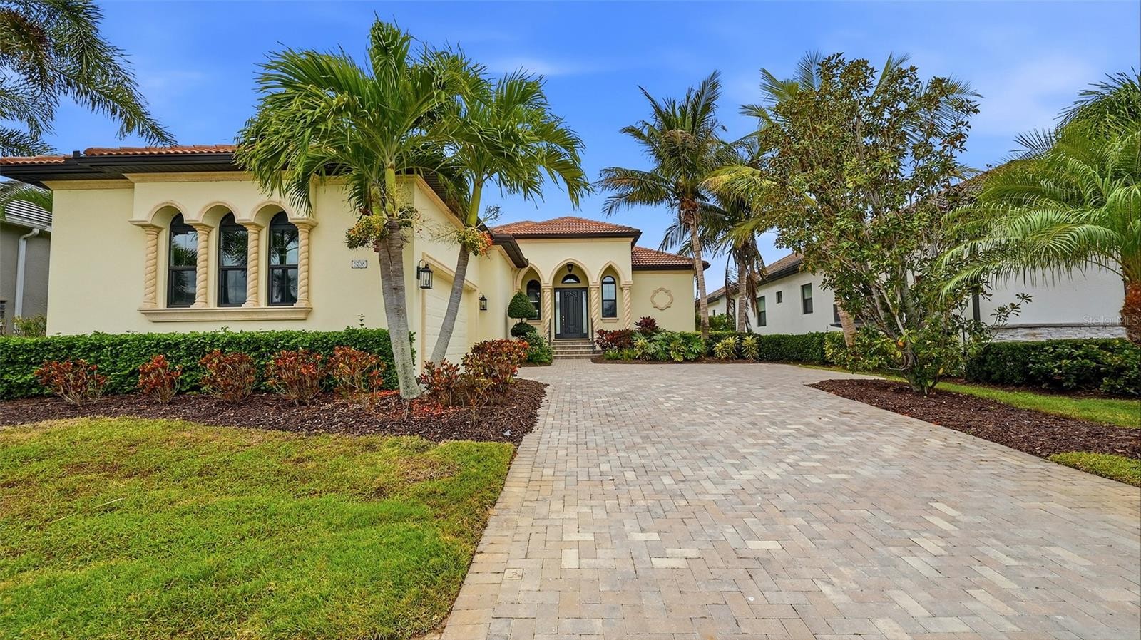 5238 TITLE ROW DR