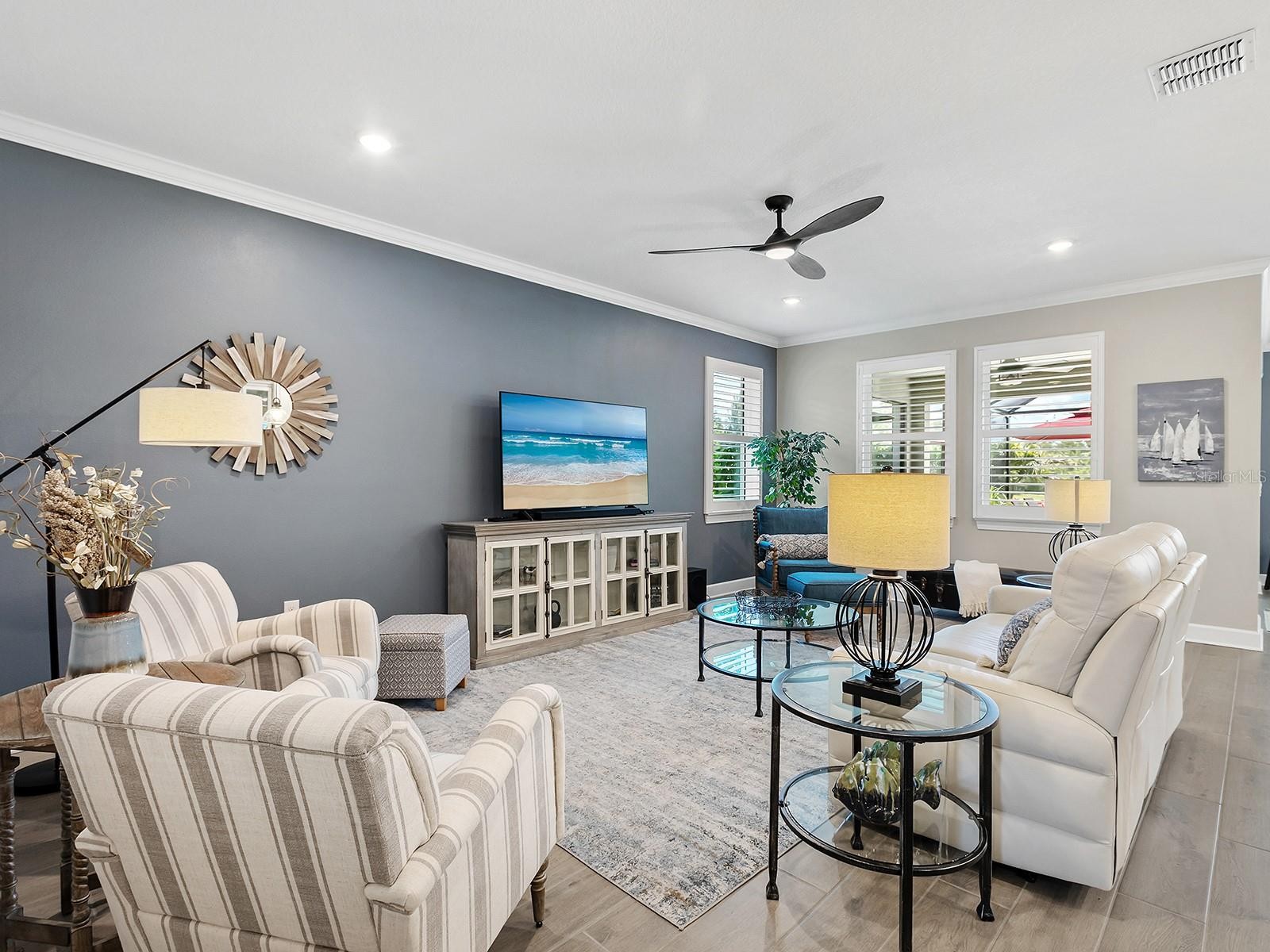 200 DAYLILY BLVD