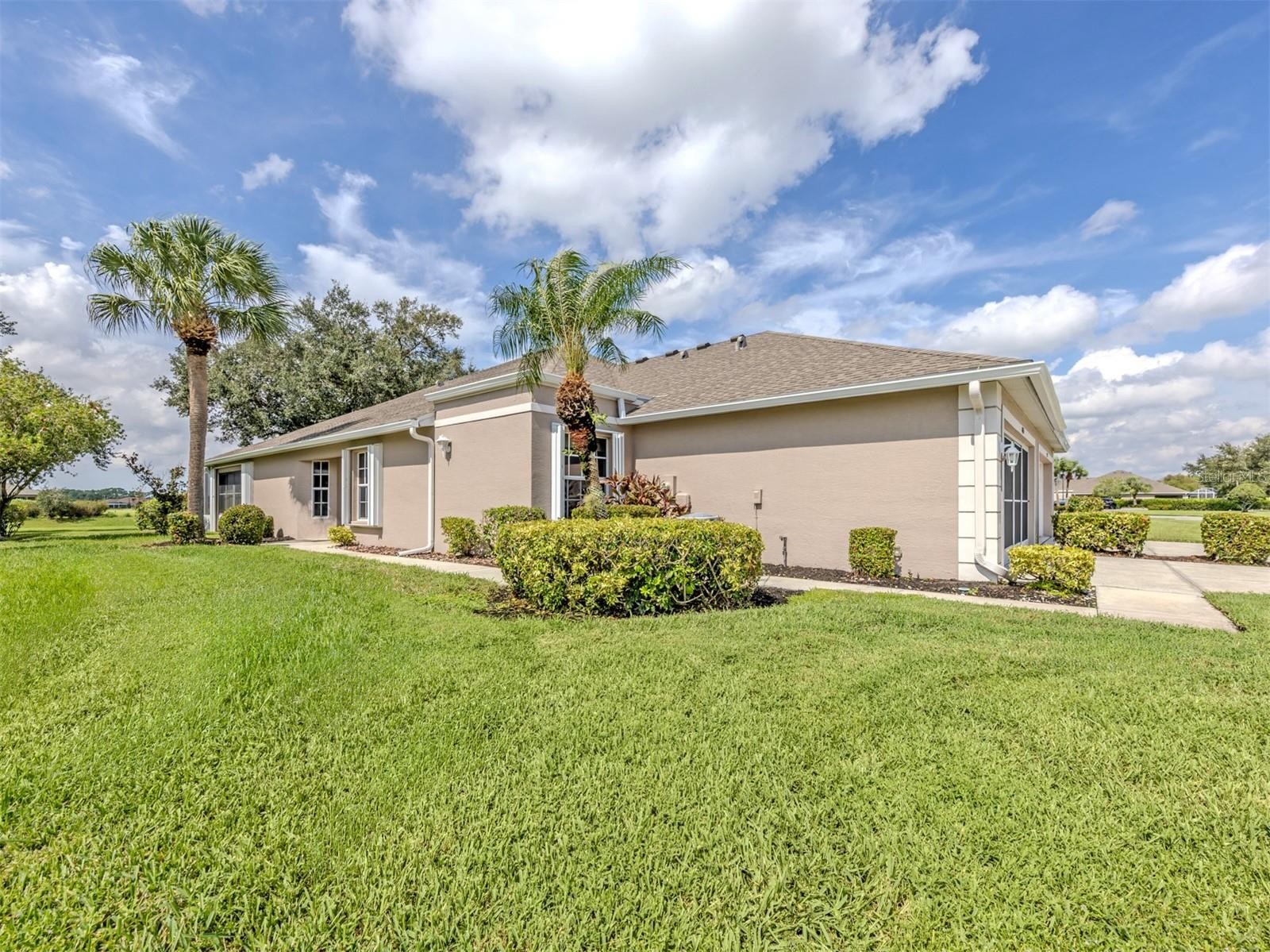 4265 FAIRWAY DR
