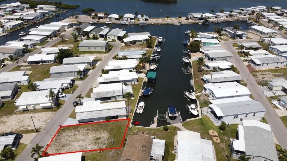 292 NASSAU DR