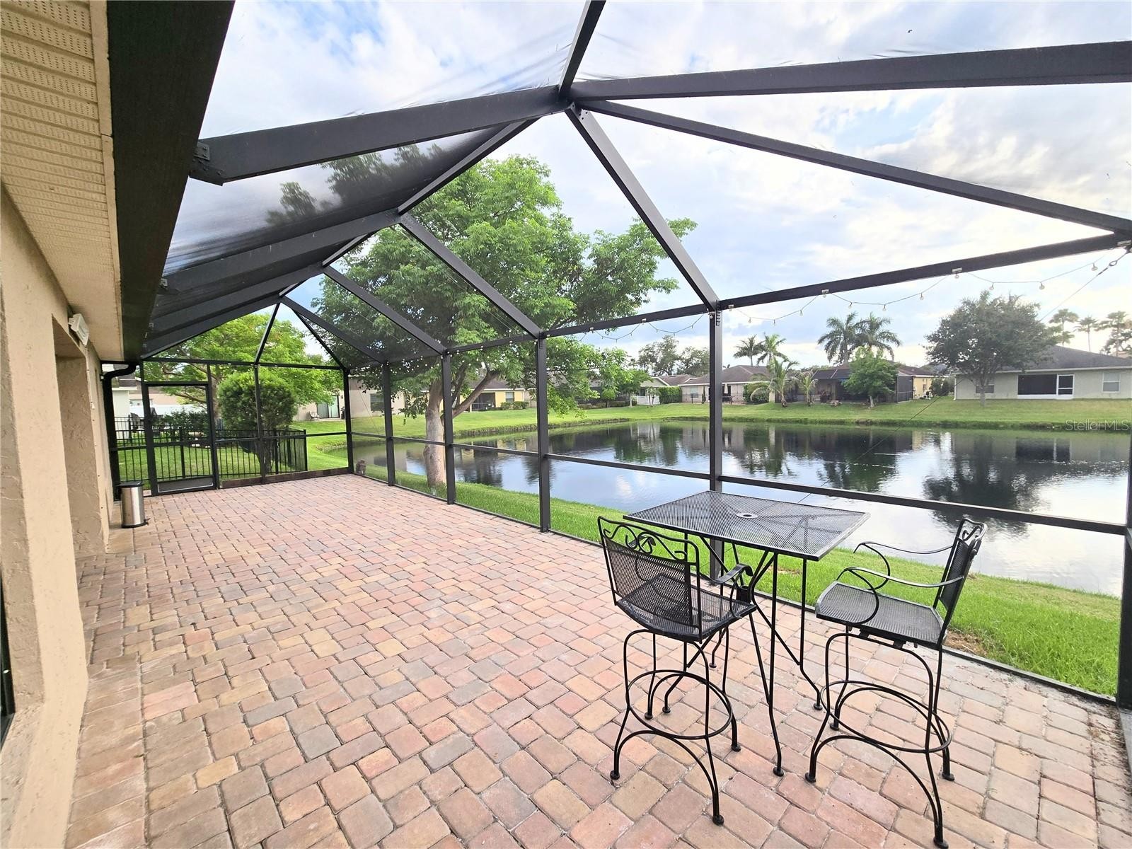 302 SAN LORENZO CT