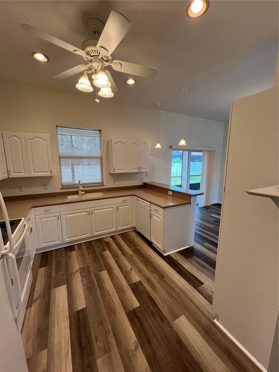 4733 S CRANBERRY BLVD