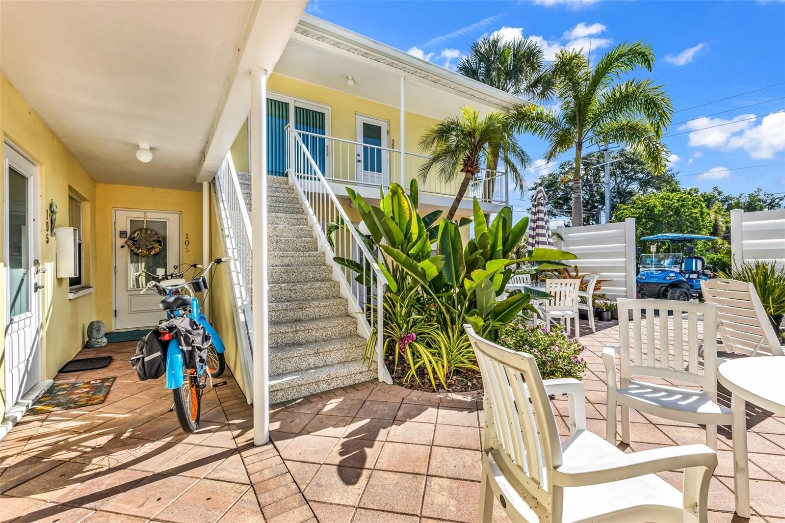 700 W VENICE AVE #206