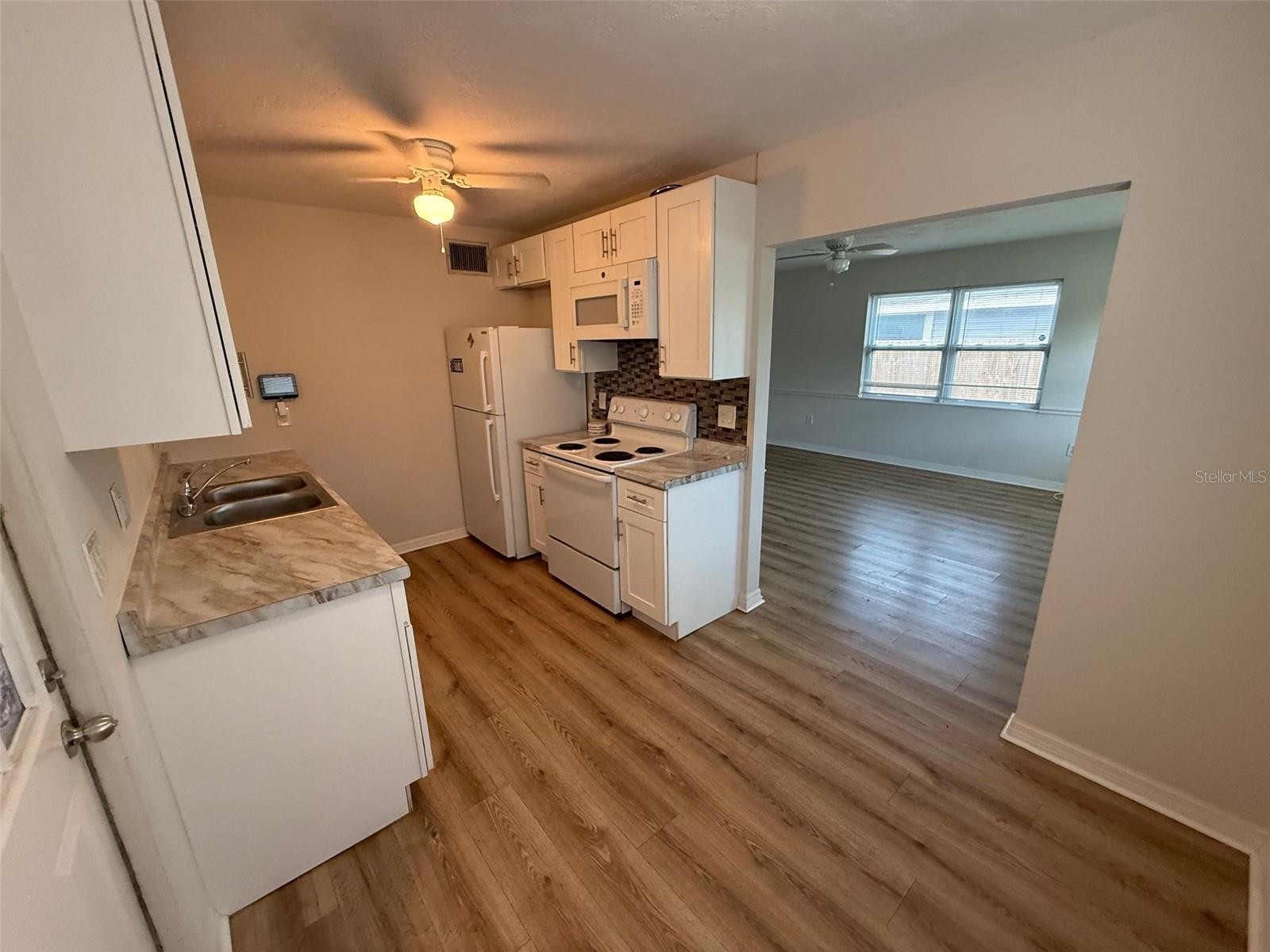 2217 20TH AVE W