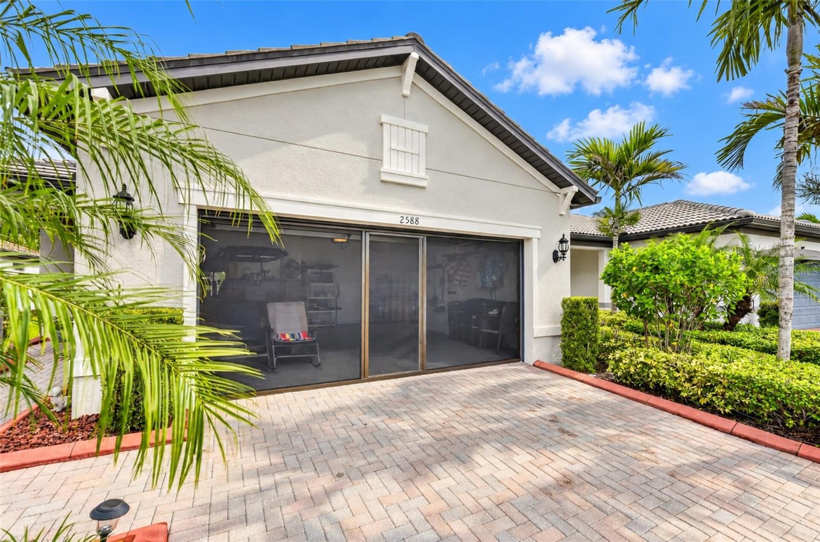 2588 DAISY DR