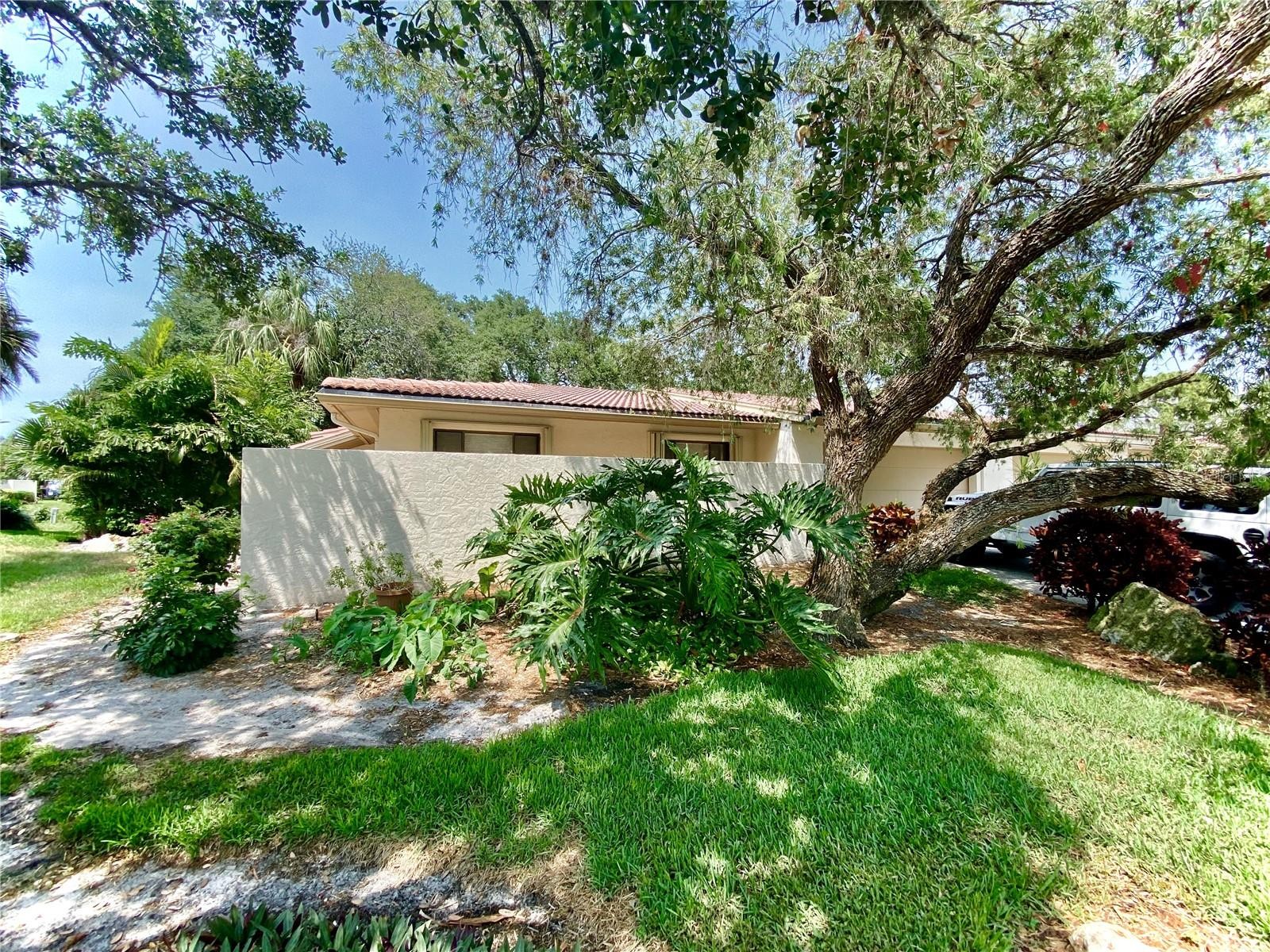 3808 SUN EAGLE LN