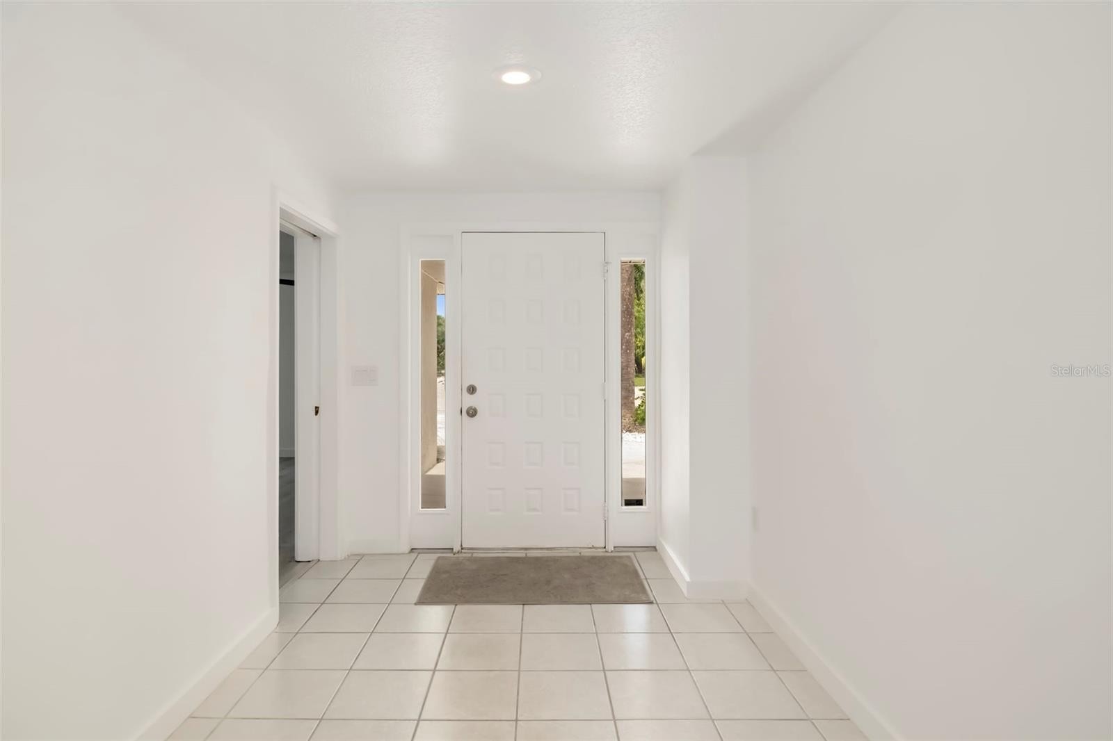 708 GARFIELD DR