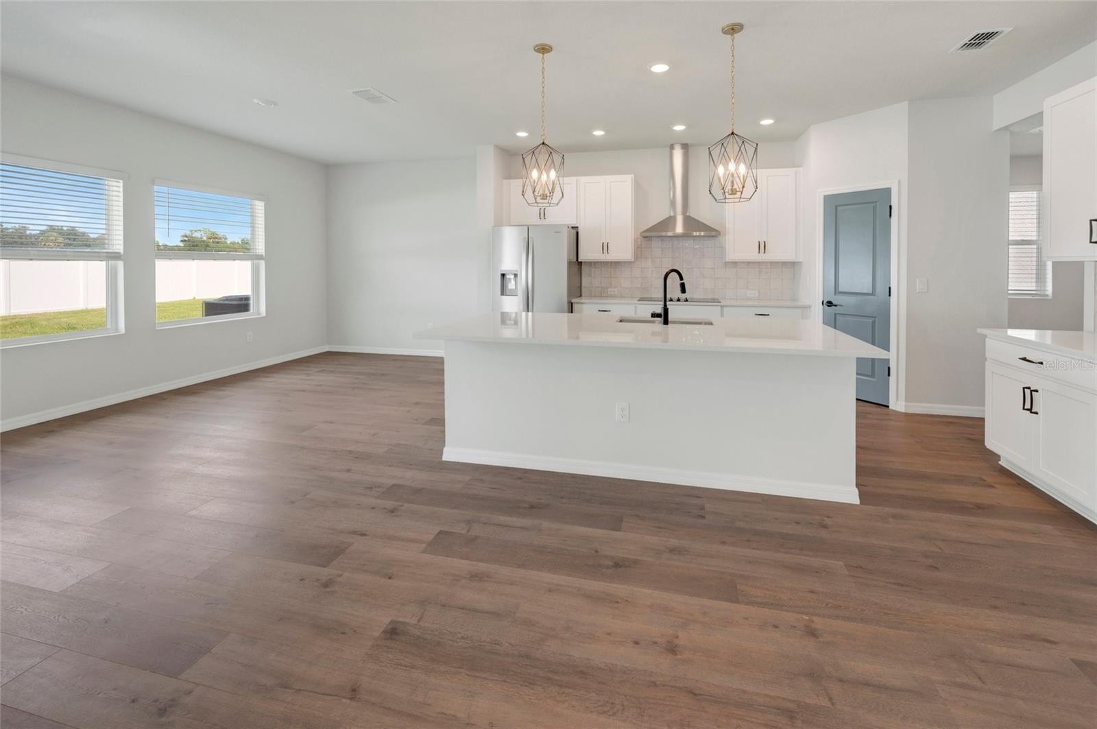 15235 EASTLYN DR