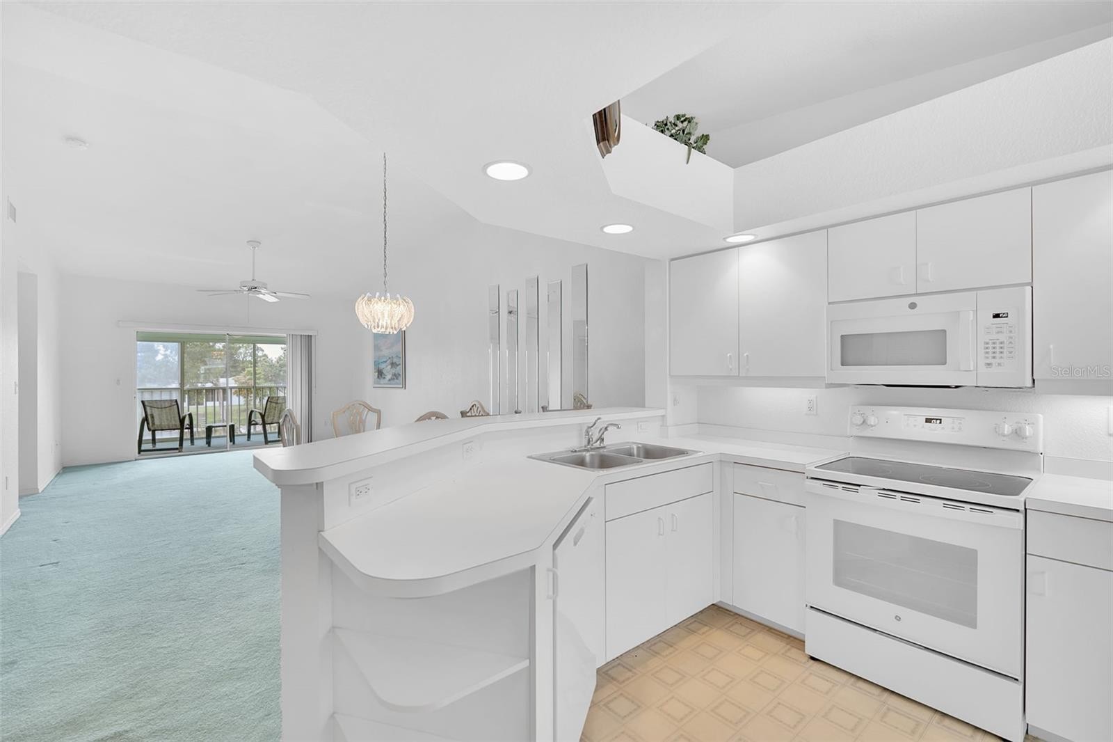 5725 GREENWOOD AVE #4201