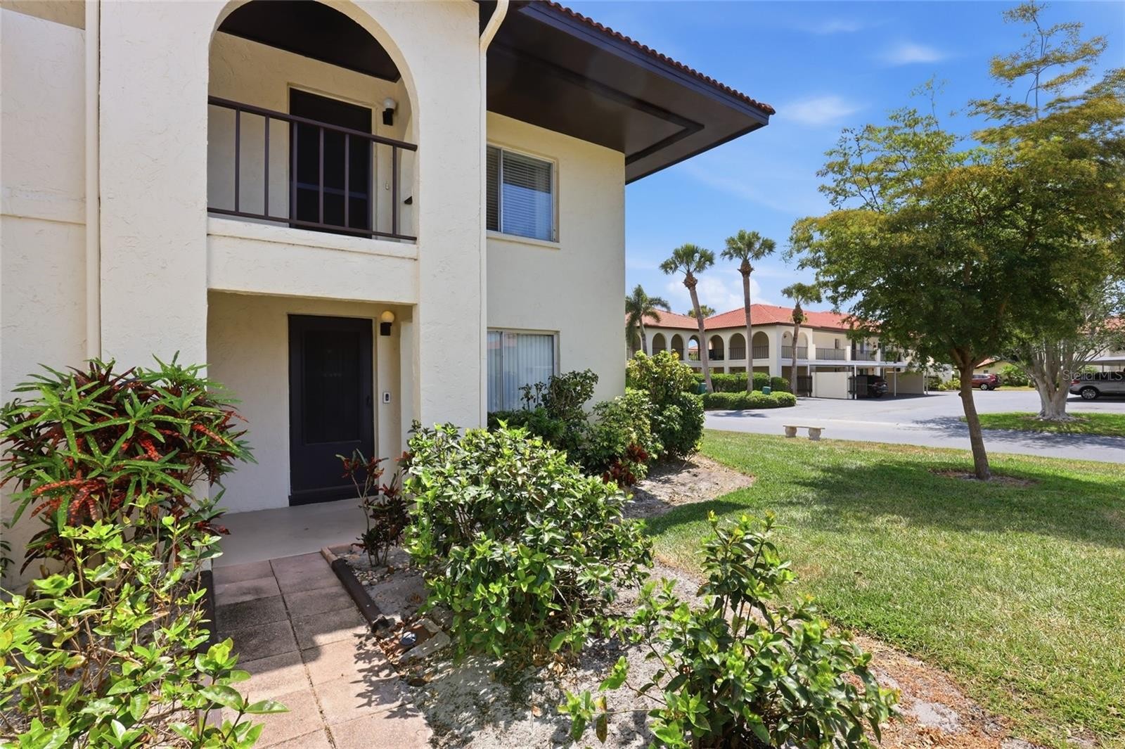 3710 EL POINIER CT #511