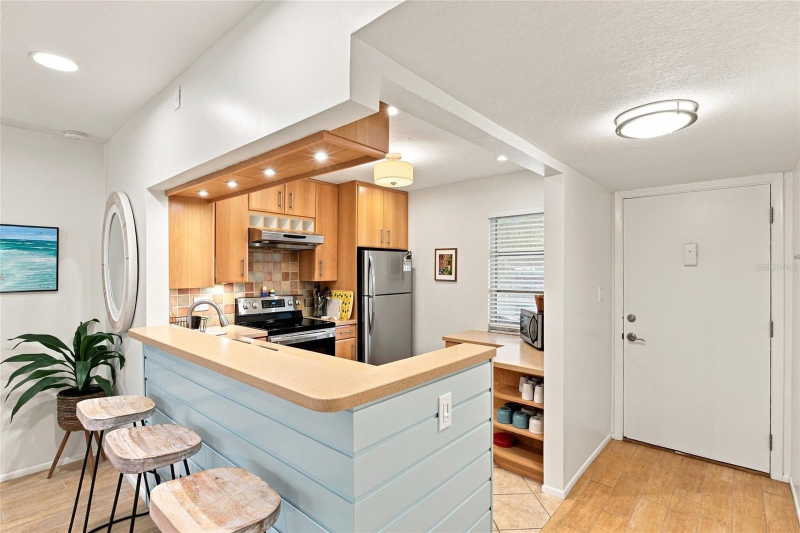 3868 CATALINA DR
