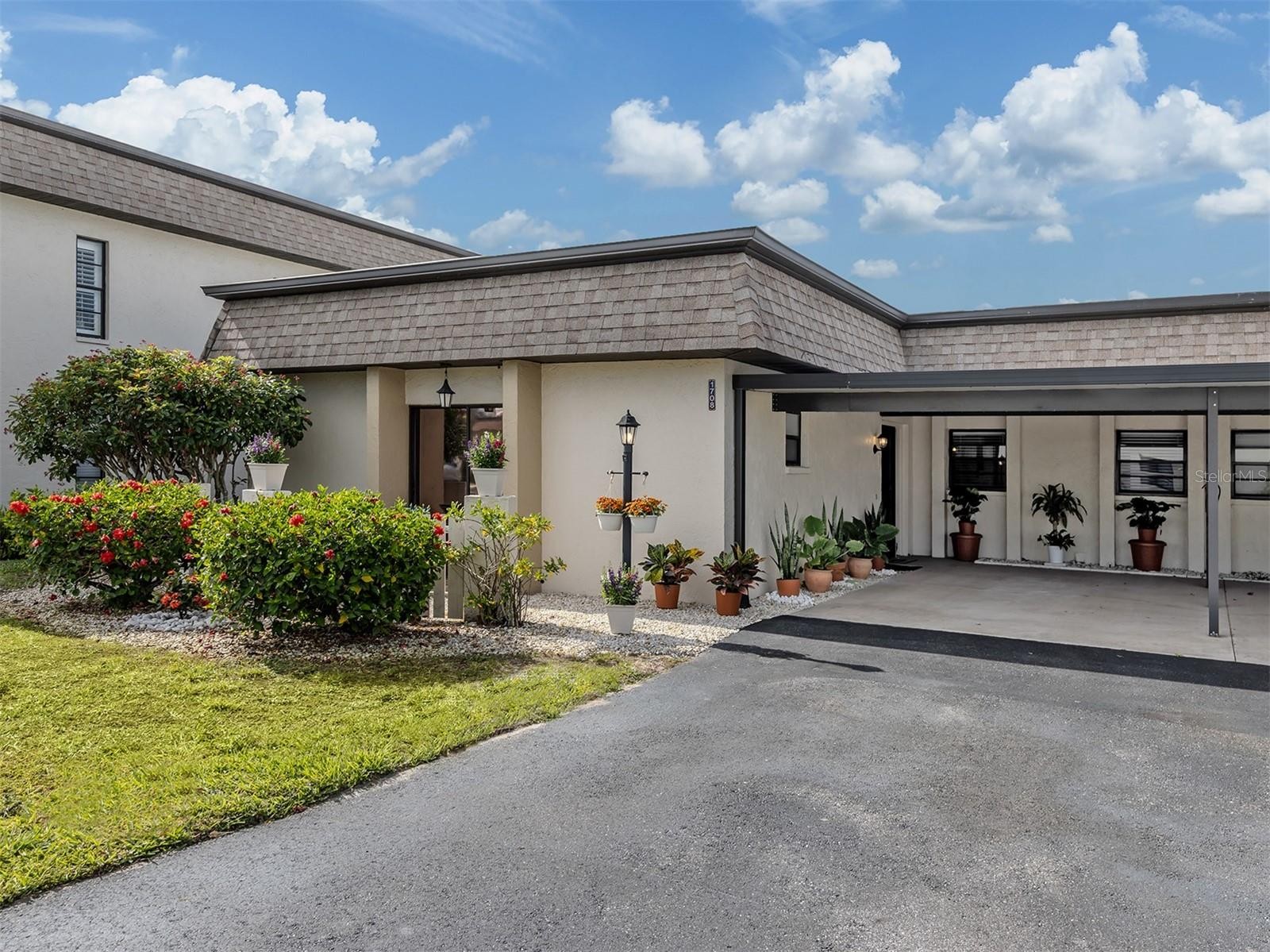 1708 BONITAS CIR #1726A