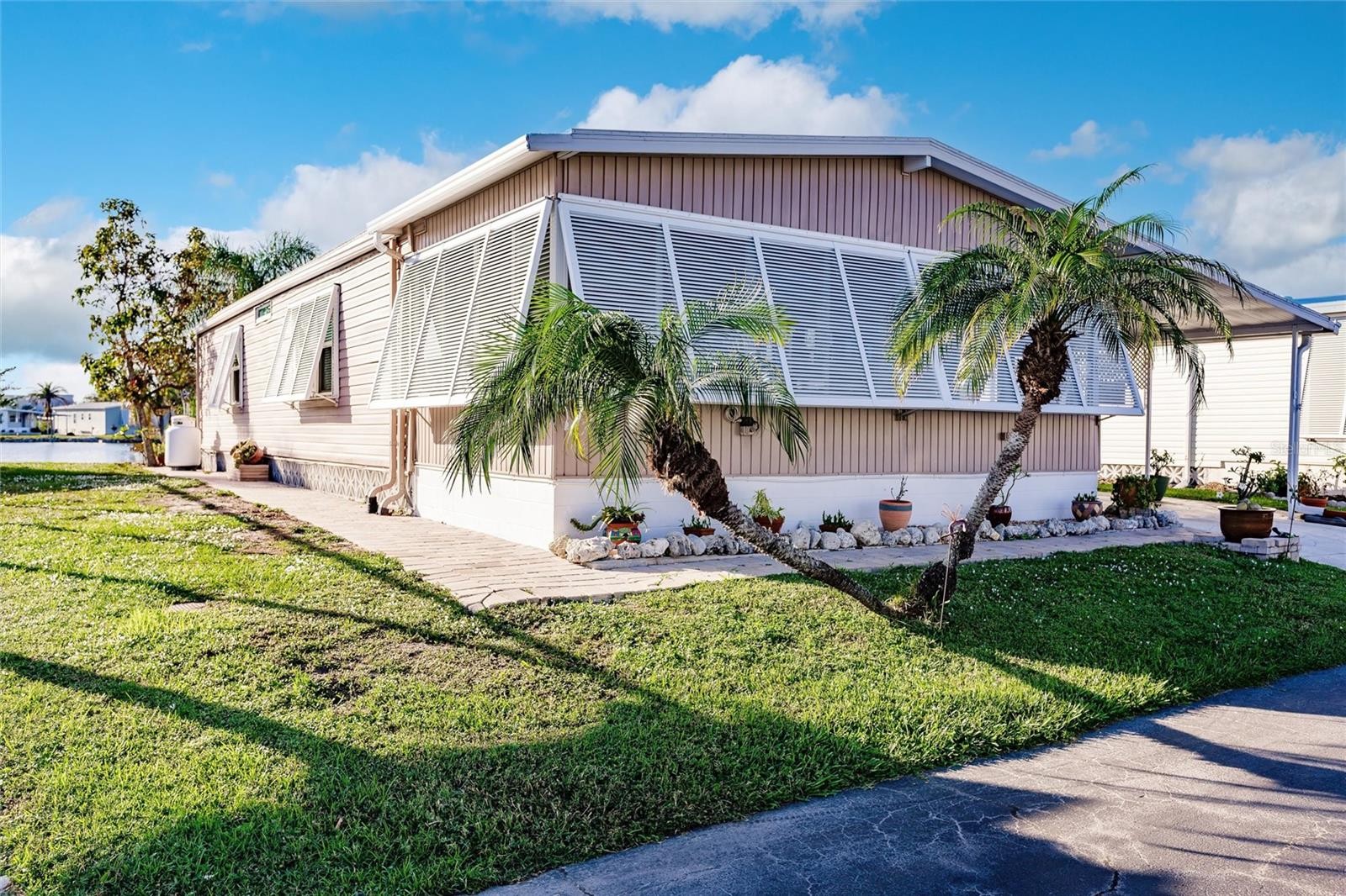 203 PALM AIR DR