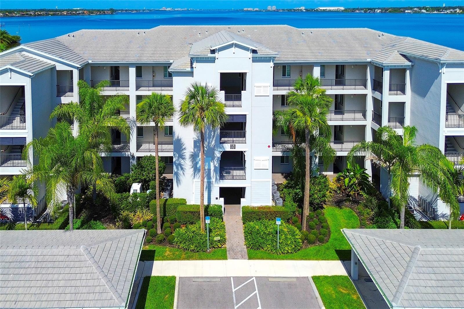 850 TIDEWATER SHORES LOOP #402