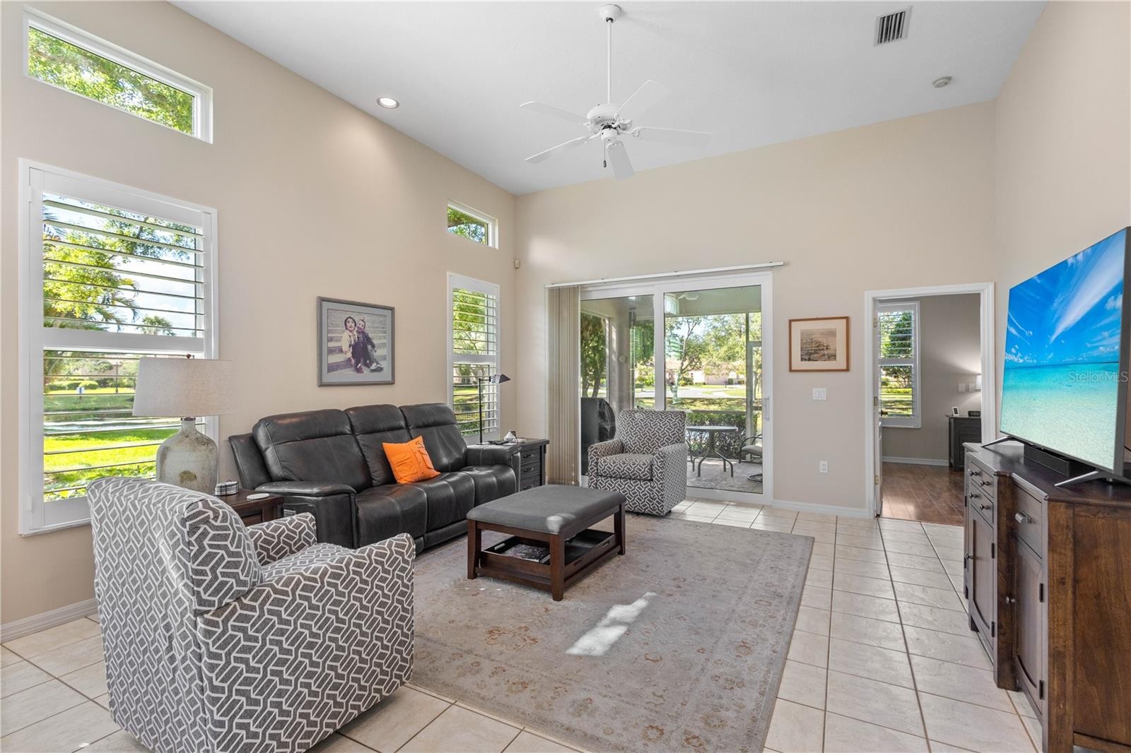 7106 LA RONDA CT