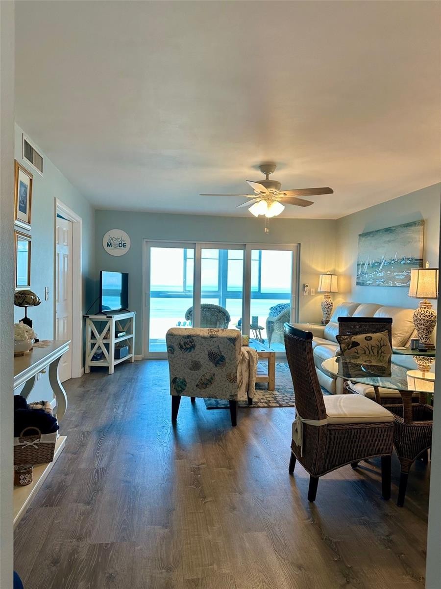 950 TARPON CENTER DR #301