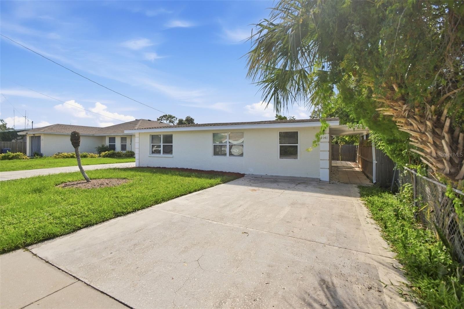 2141 MANGO AVE
