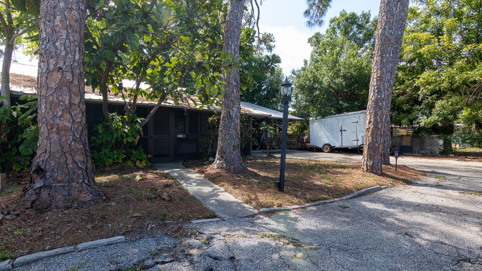 2110 PALM TER