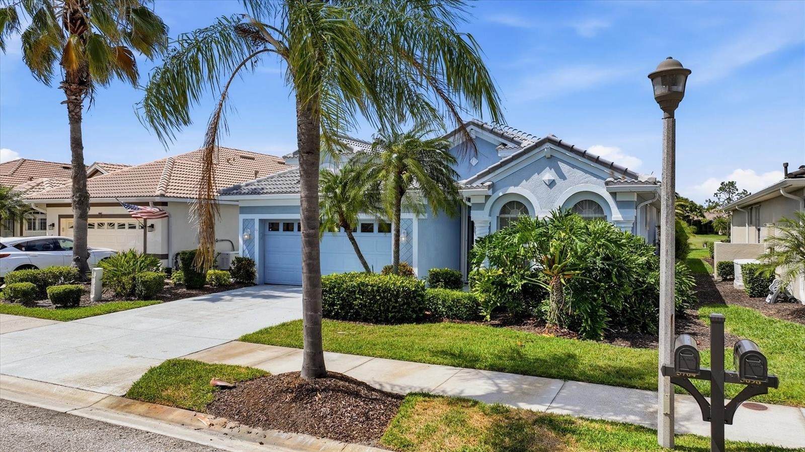 5704 WHITE JASMINE WAY