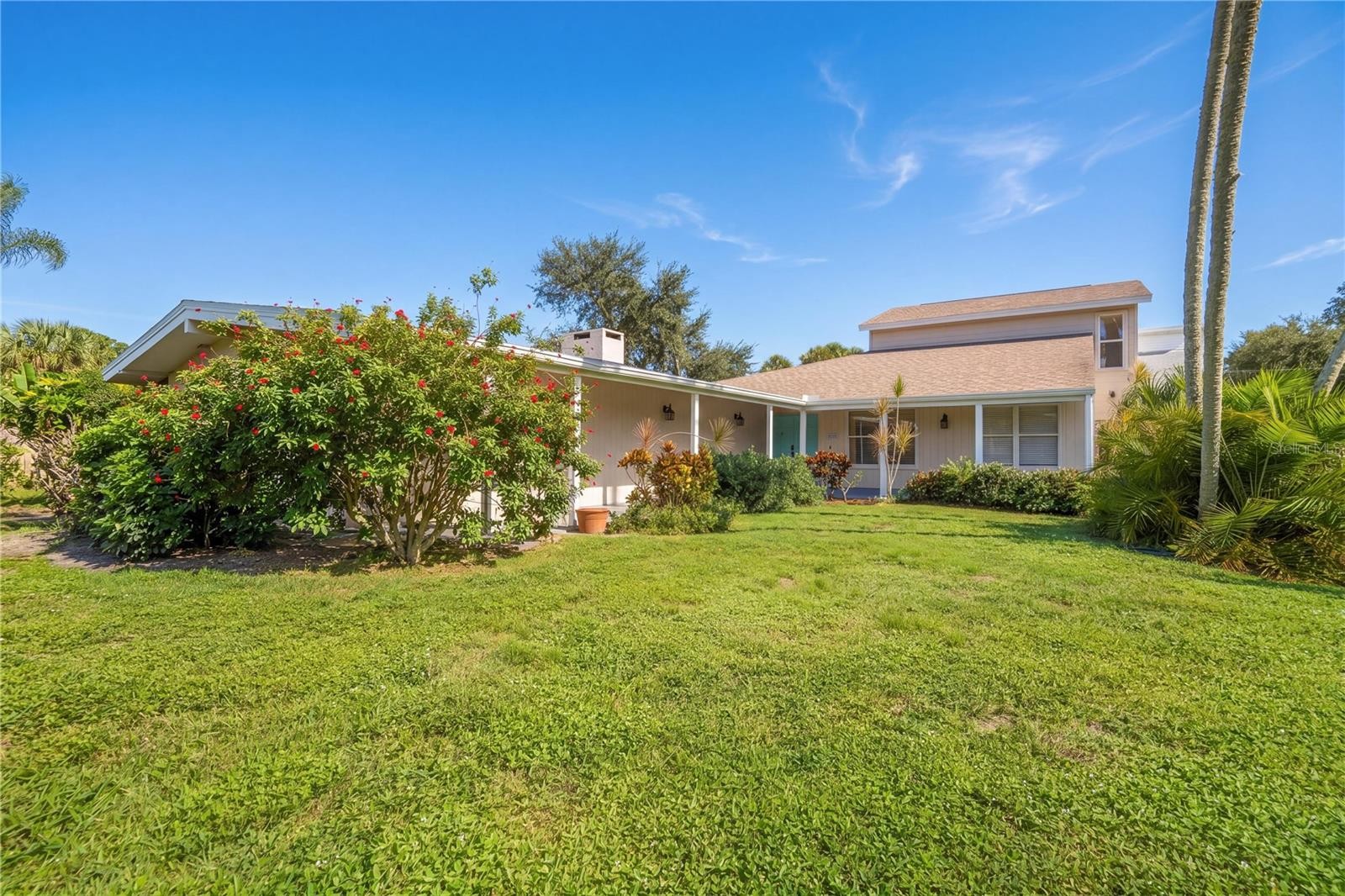 1804 BAYWOOD DR