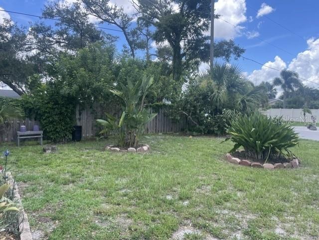 2229 MONTCLAIR DR