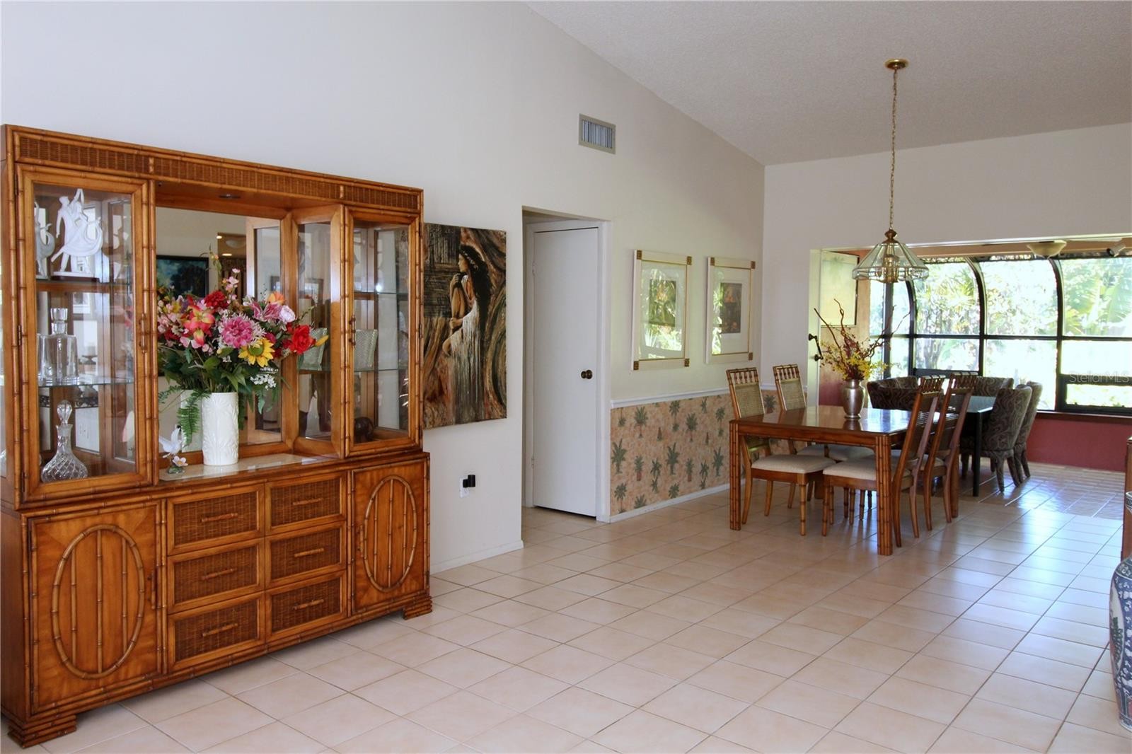 2181 PINE GARDENS TRL