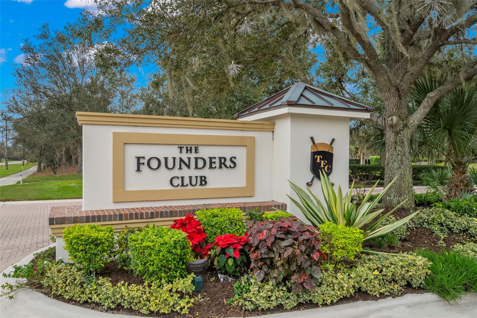 3507 FOUNDERS CLUB DR