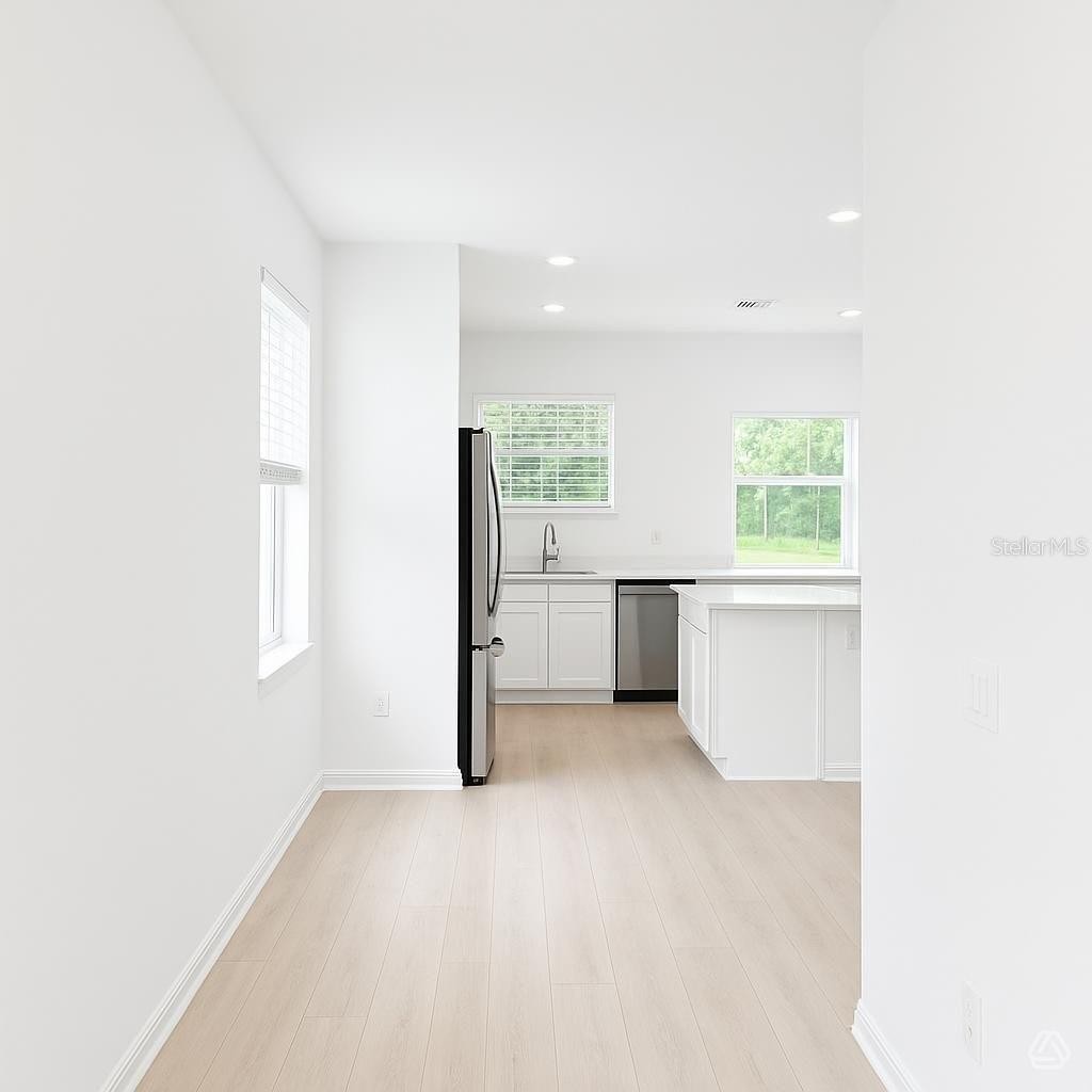11402 LAKE LOUISA TERRACE