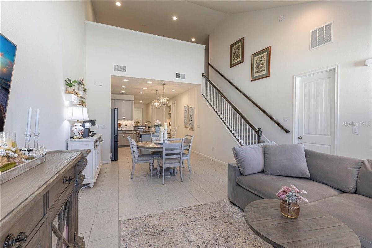 11535 ROLLING GREEN DR