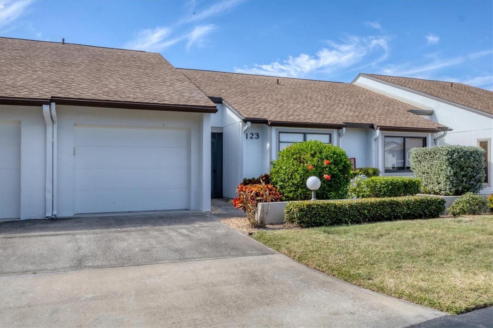 1211 CAPRI ISLES BLVD #123