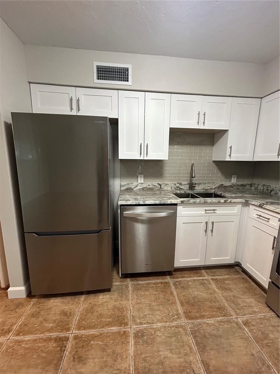 7006 MIDNIGHT PASS RD #2