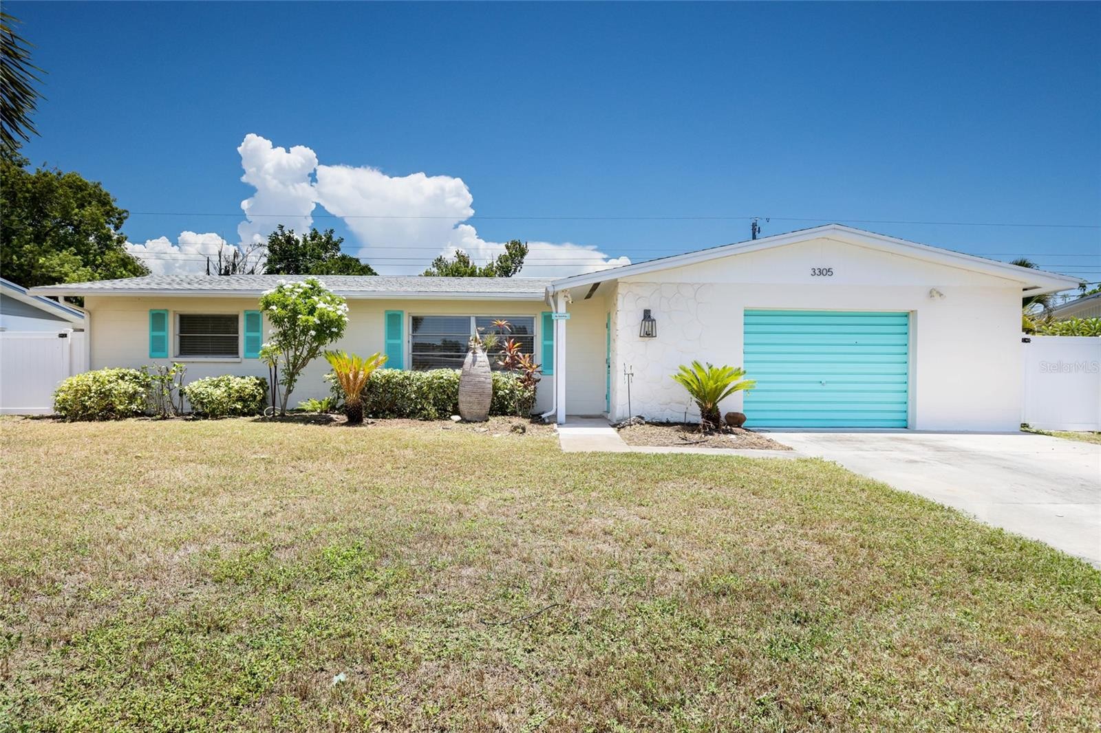 3305 HIGHLAND AVE W