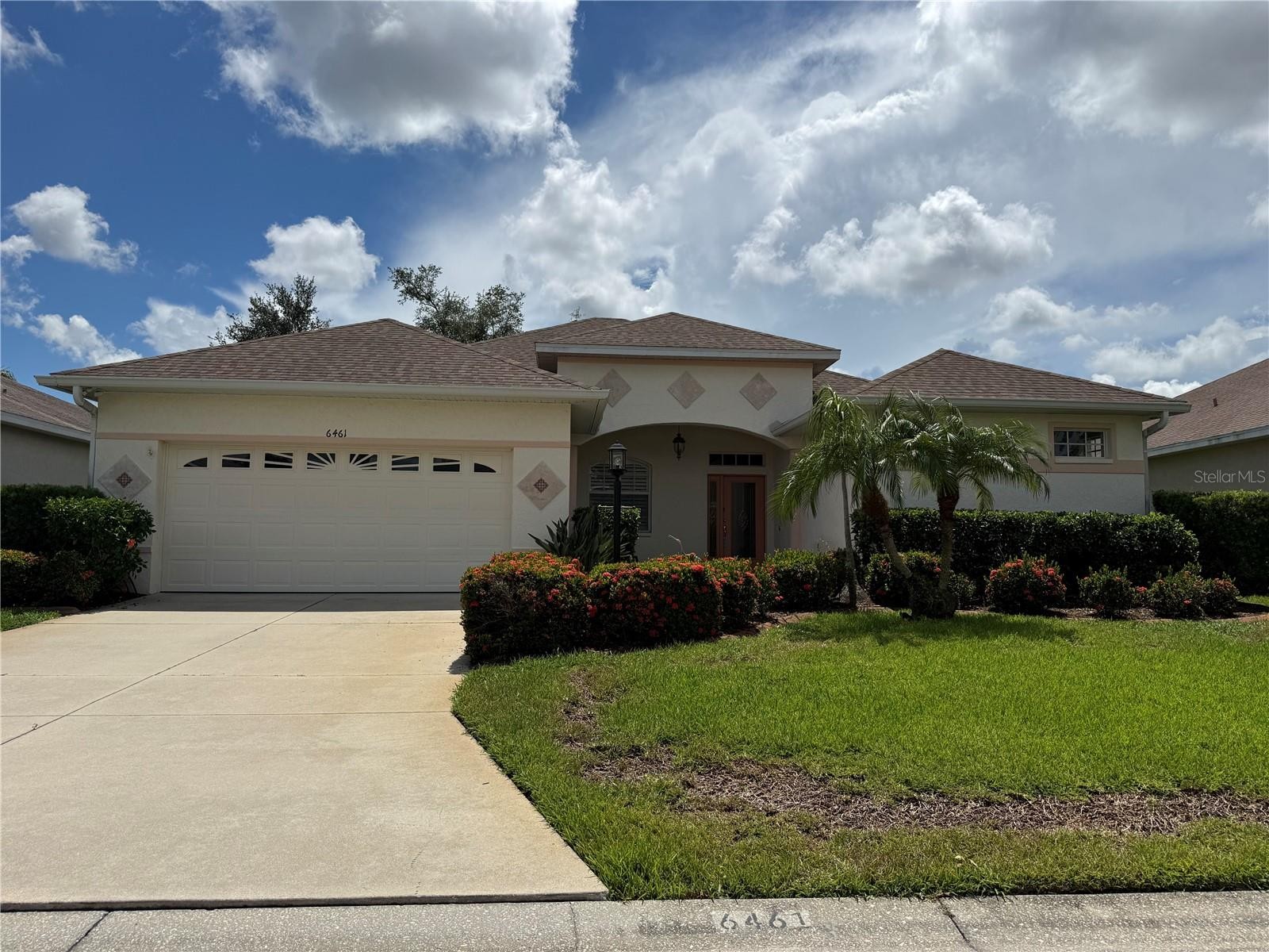 6461 FOX GRAPE LN