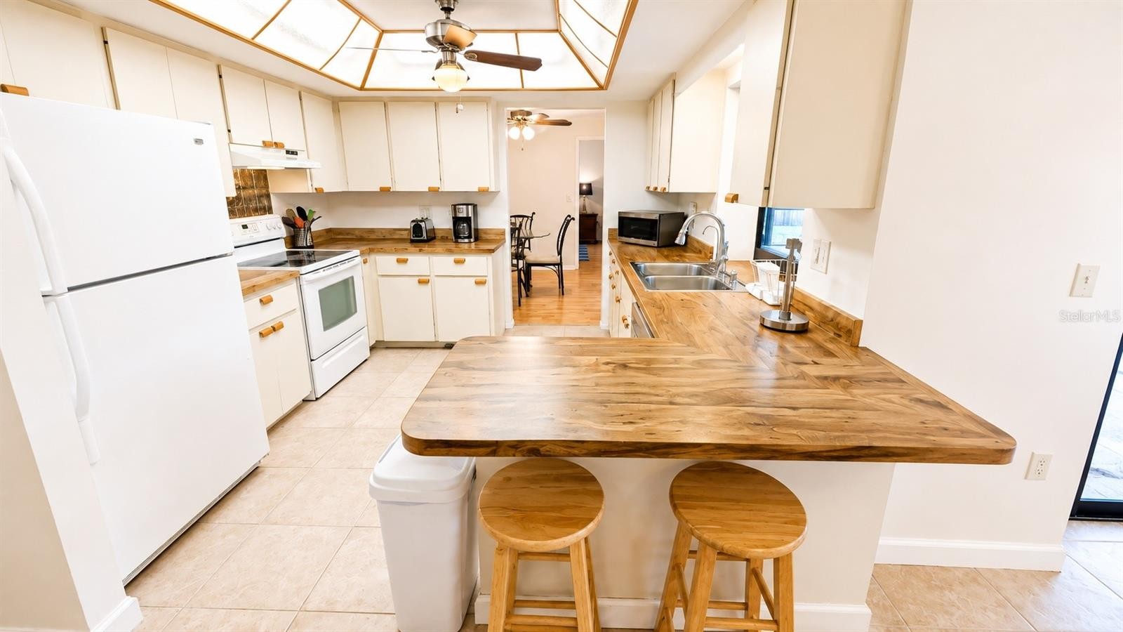 1526 GEORGETOWNE LN