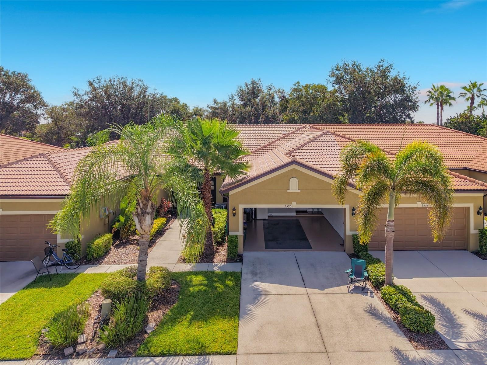 2590 OSWEGO DR