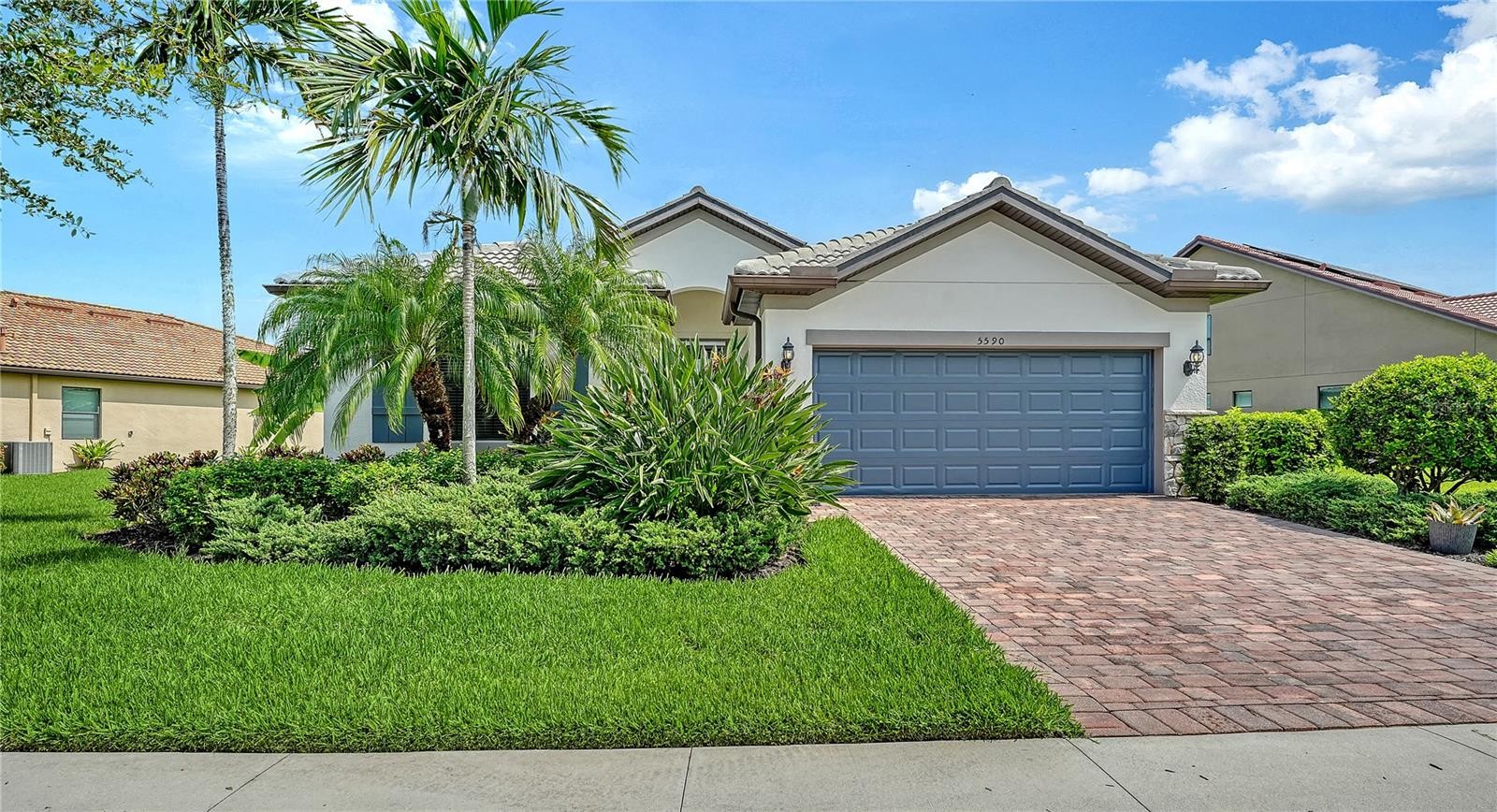 5590 RAIN LILY CT