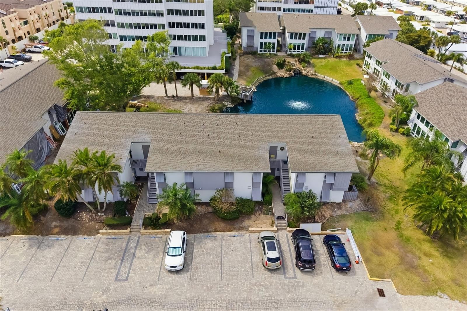 1169 W PEPPERTREE DR #118A