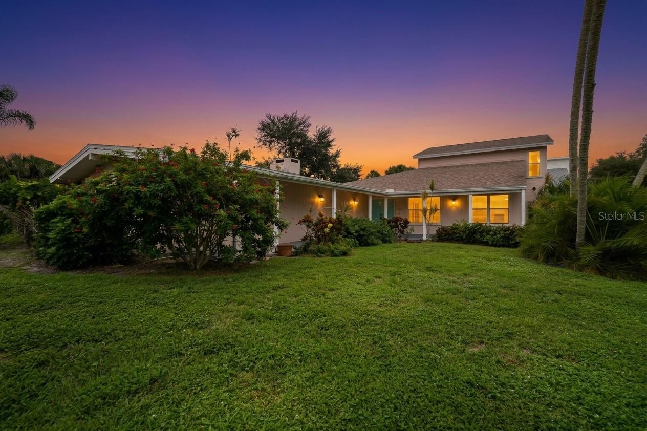 1804 BAYWOOD DR
