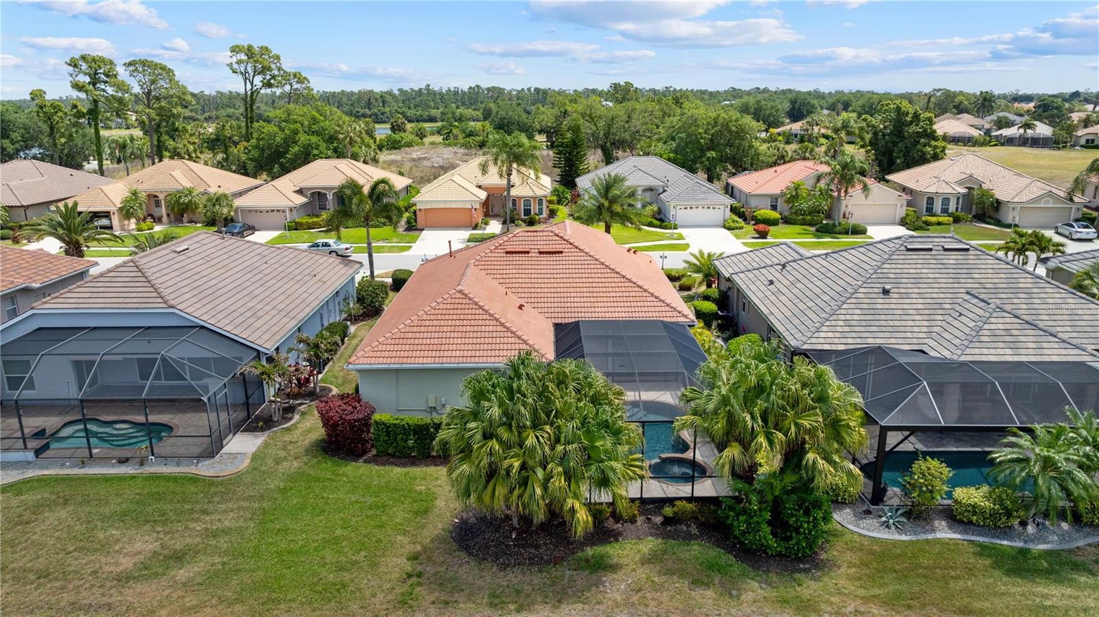 2725 ROYAL PALM DR