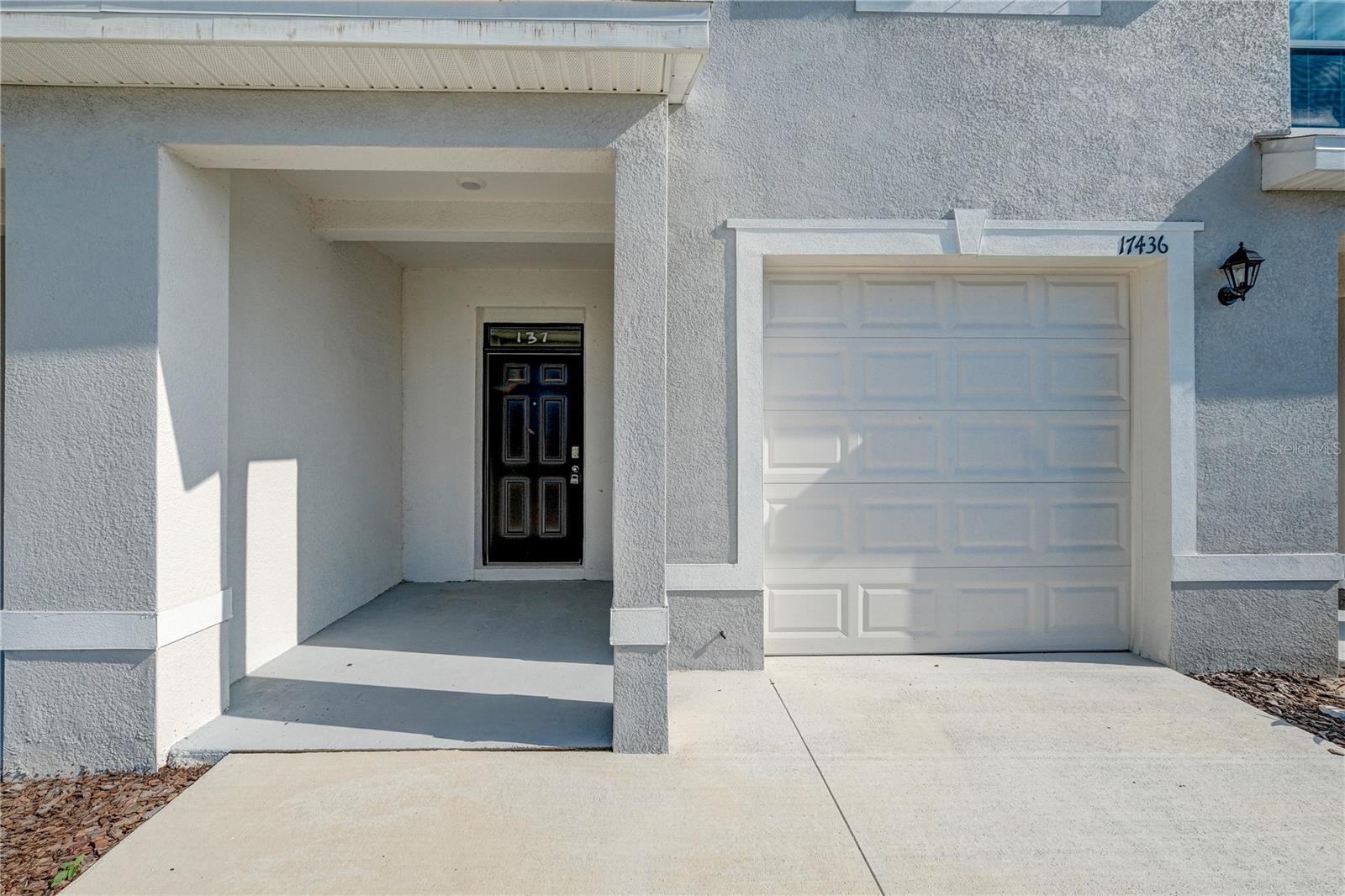 17436 CRESCENT MOON LOOP