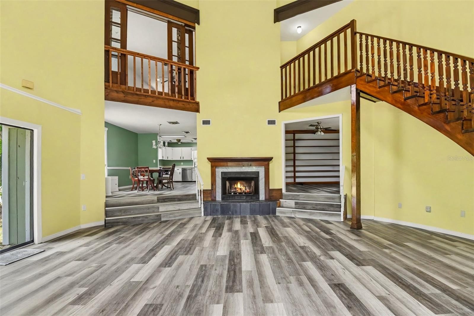 888 HARMONY LN