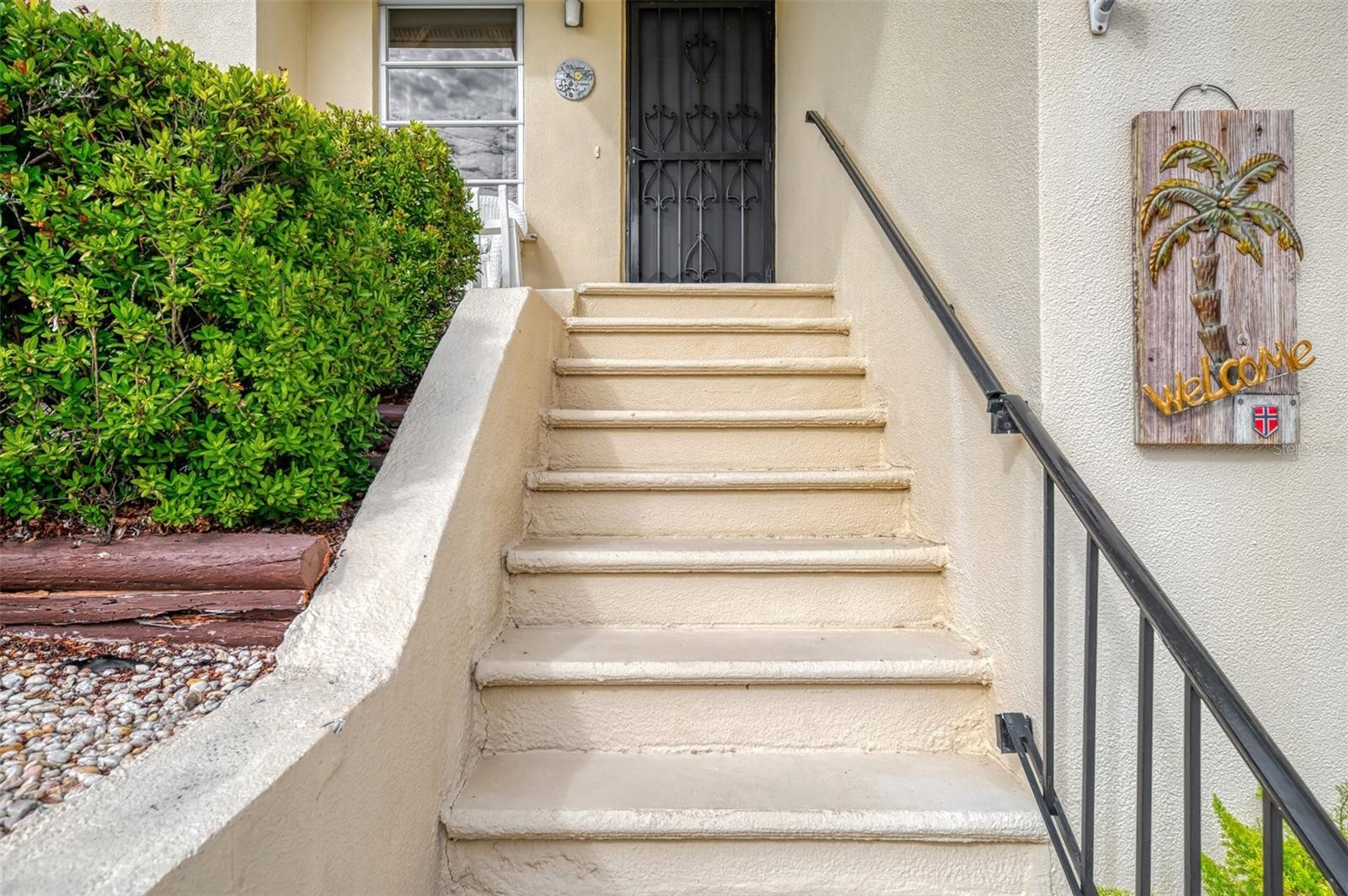 1951 SAN REMO POINT DR