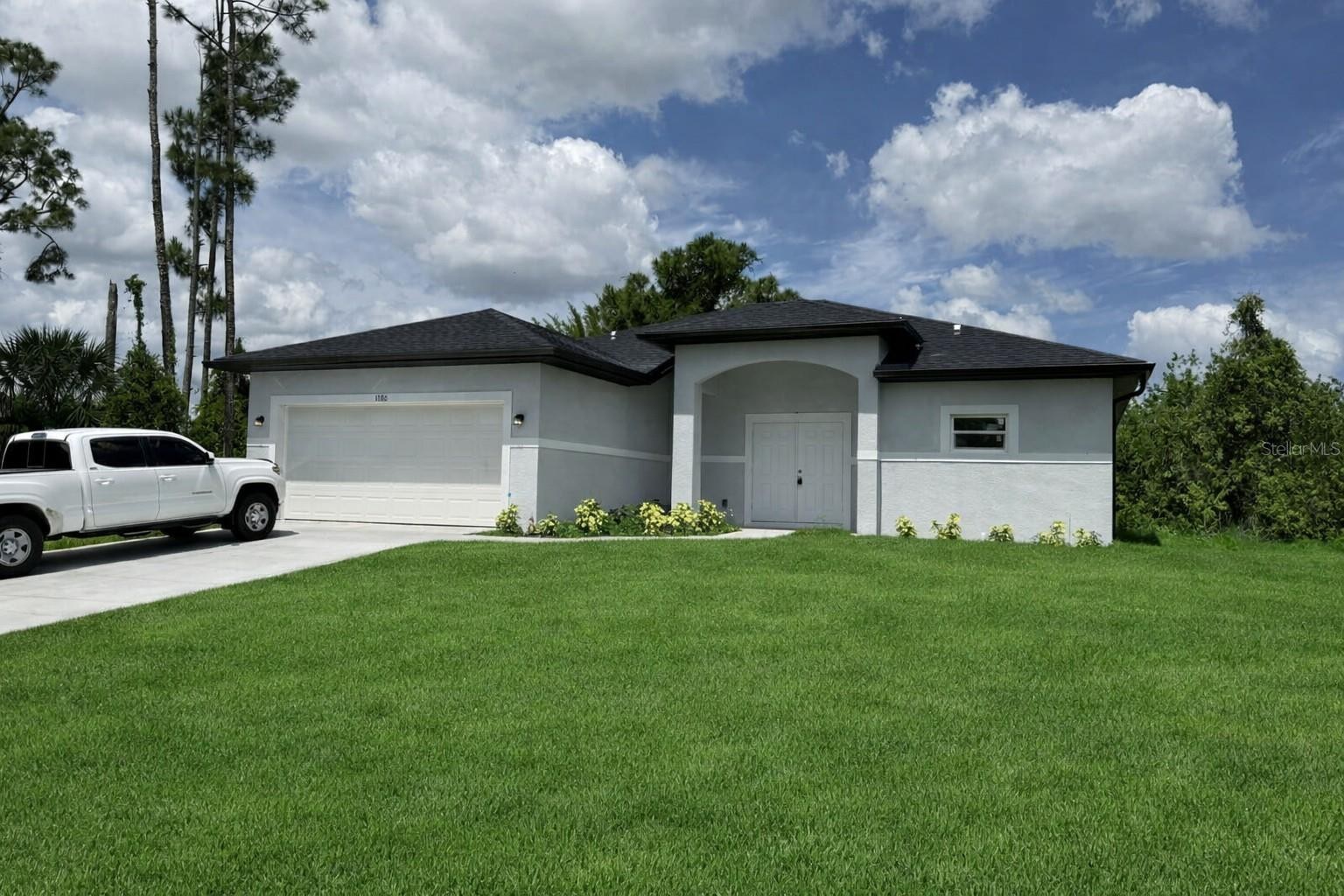 1180 COMFORT LN