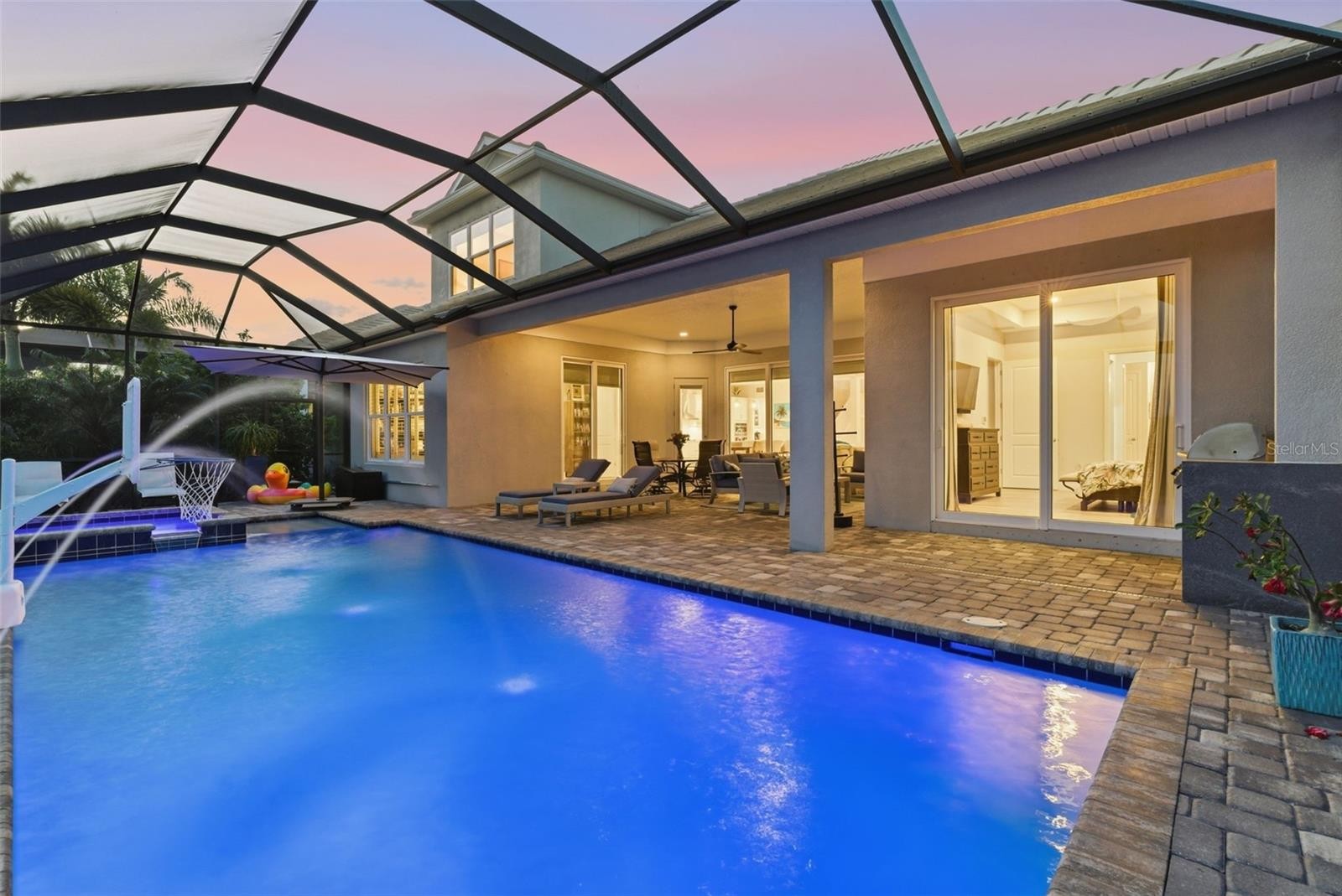 8245 GRANDE SHORES DR