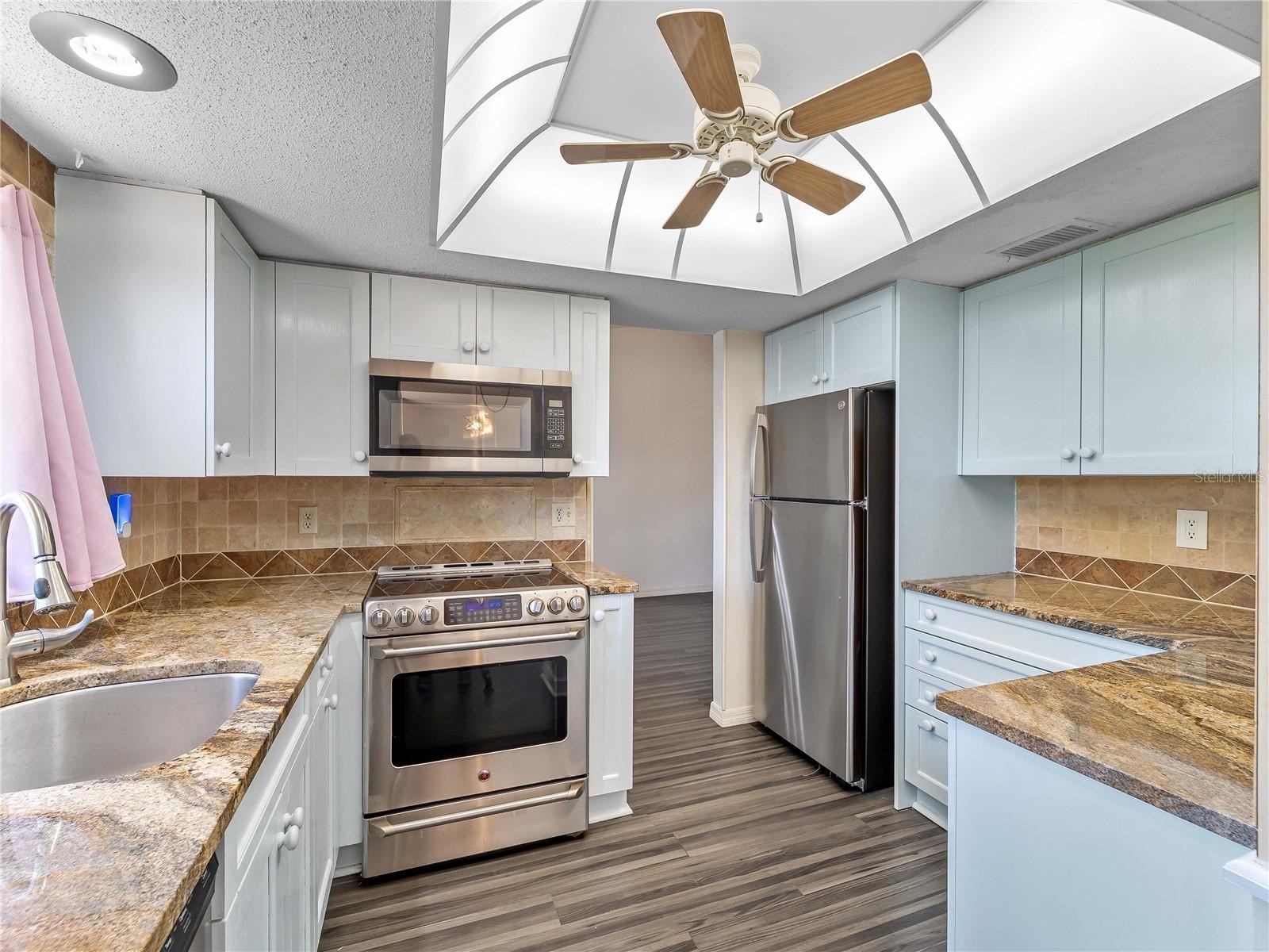 8429 CYPRESS LAKE CIR