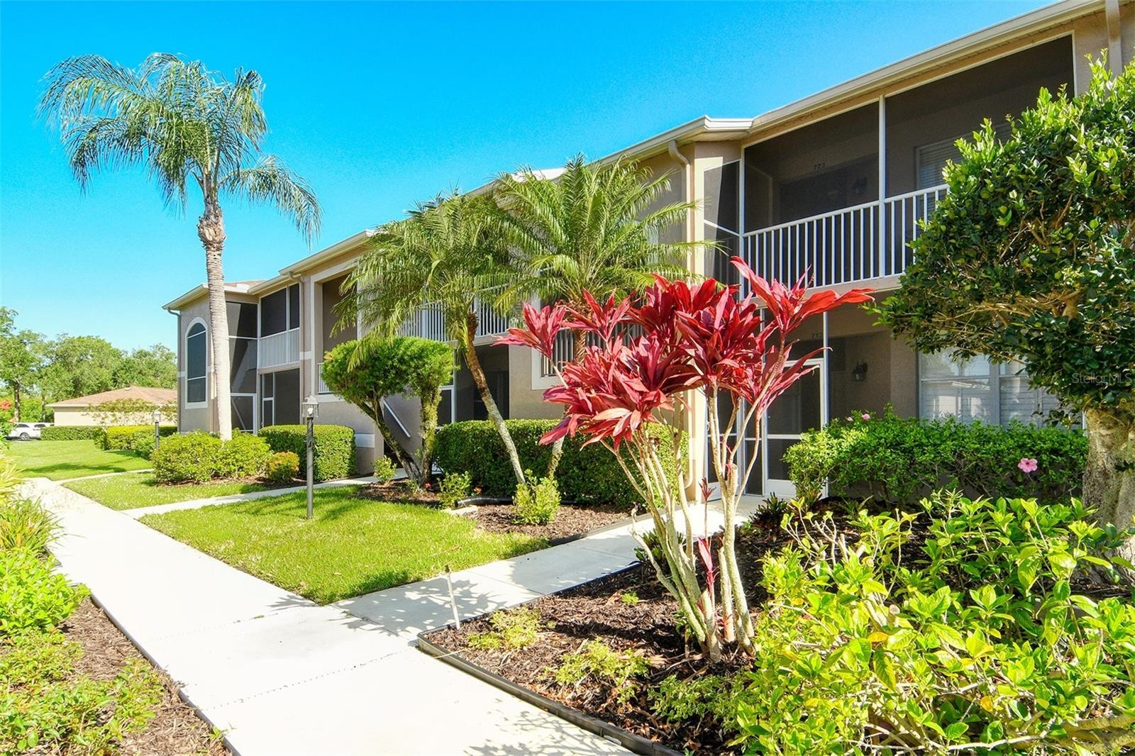 5271 MAHOGANY RUN AVE #712