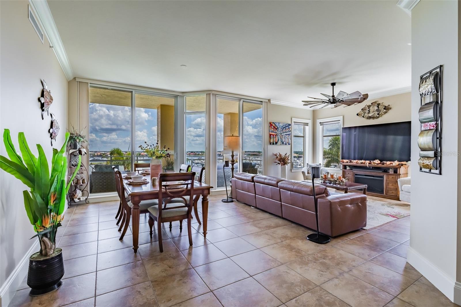 140 RIVIERA DUNES WAY #303
