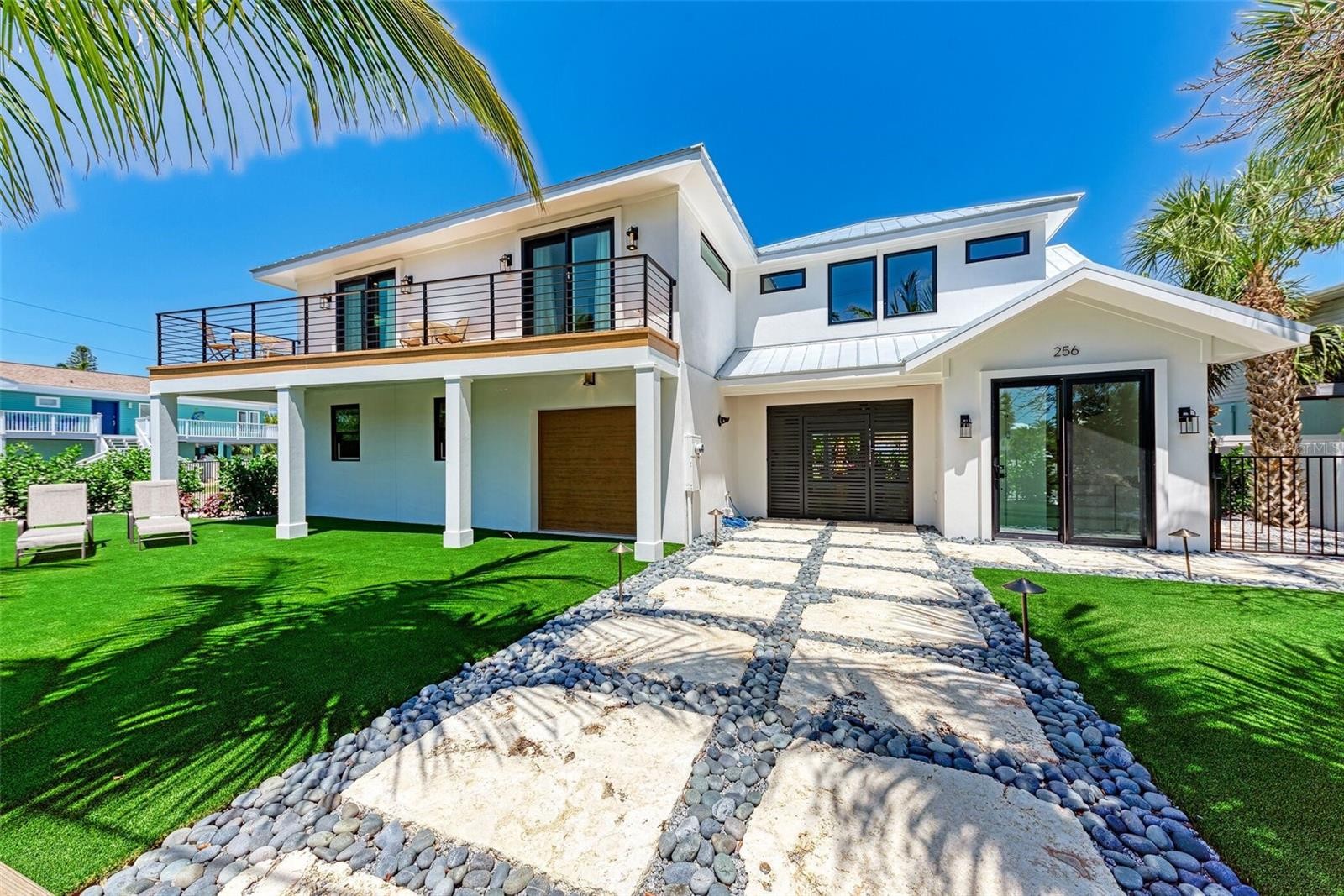 256 GLADIOLUS ST