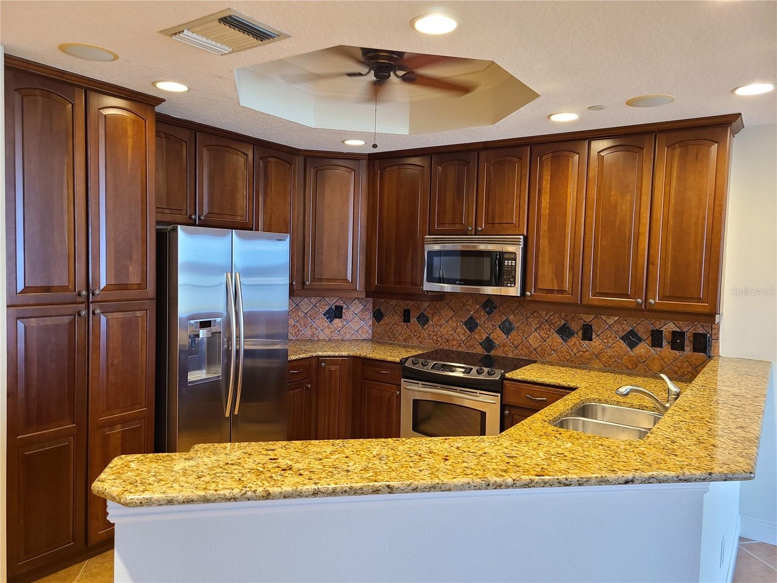 6360 WATERCREST WAY #203